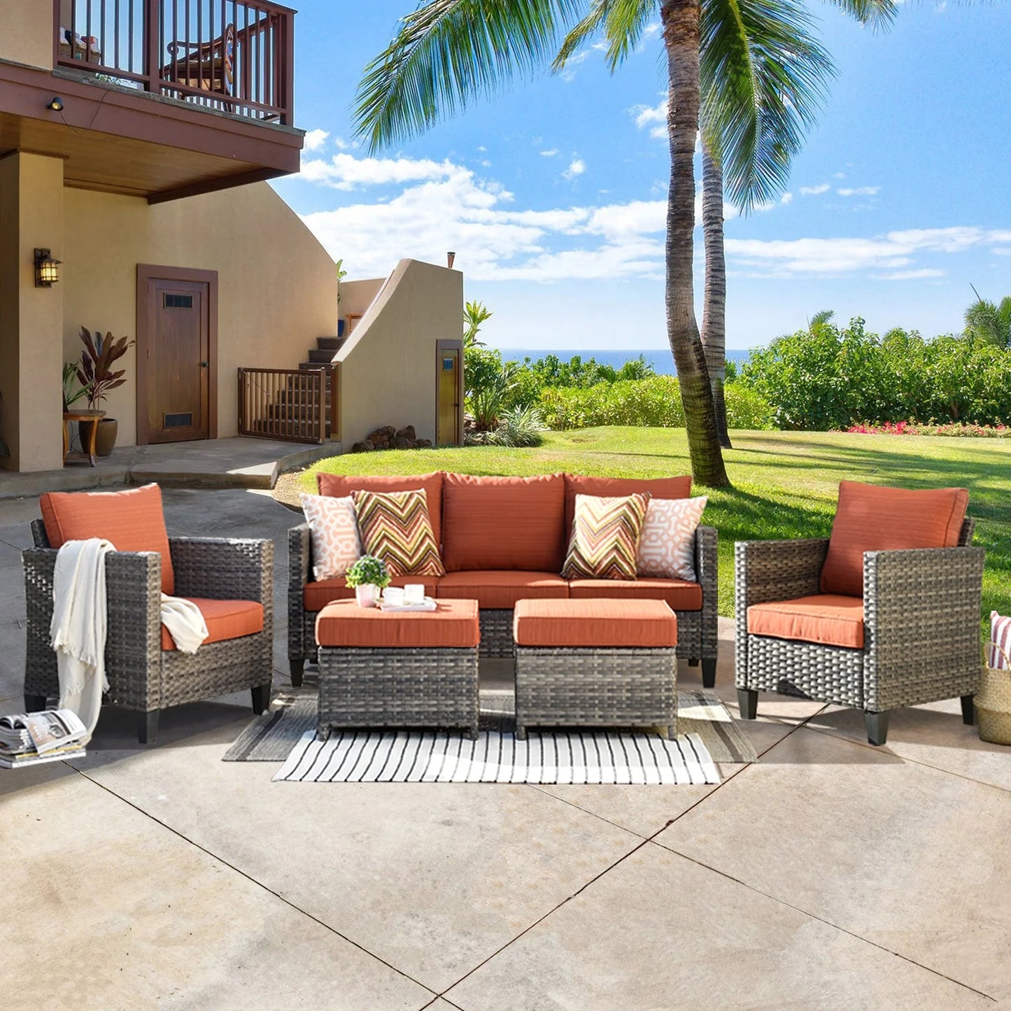 Ovios 5-Piece Outdoor High-Back Wicker Sectional Set