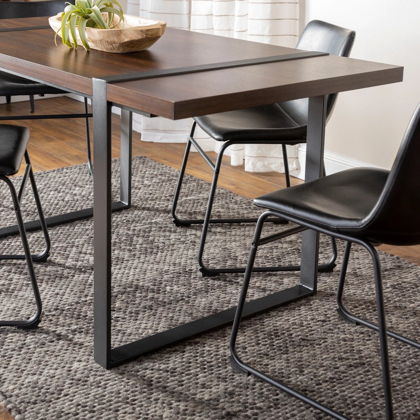Middlebrook Homes 60-Inch Urban Blend Dining Table