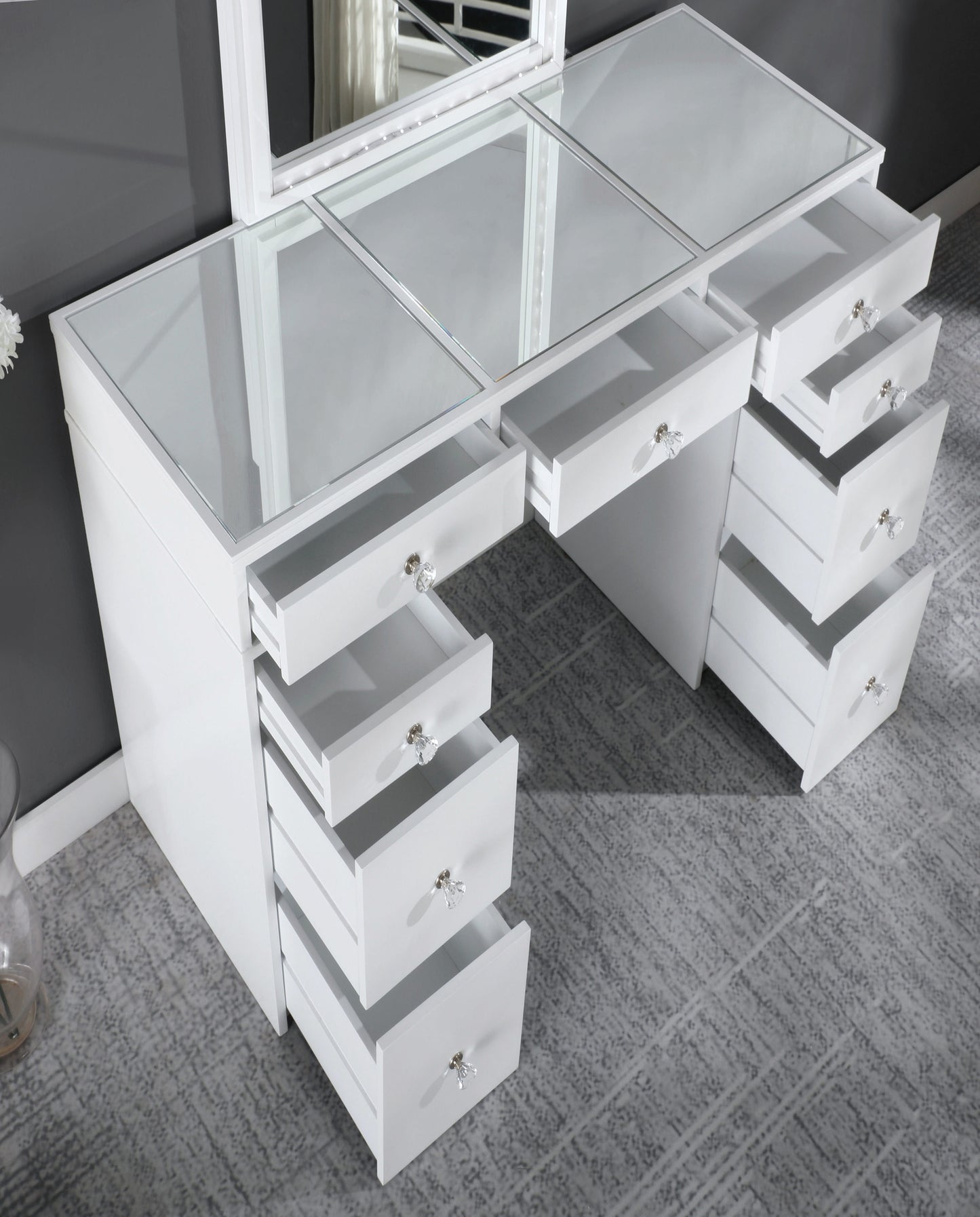 Furniture Nation 7.25-In Makeup Vanity