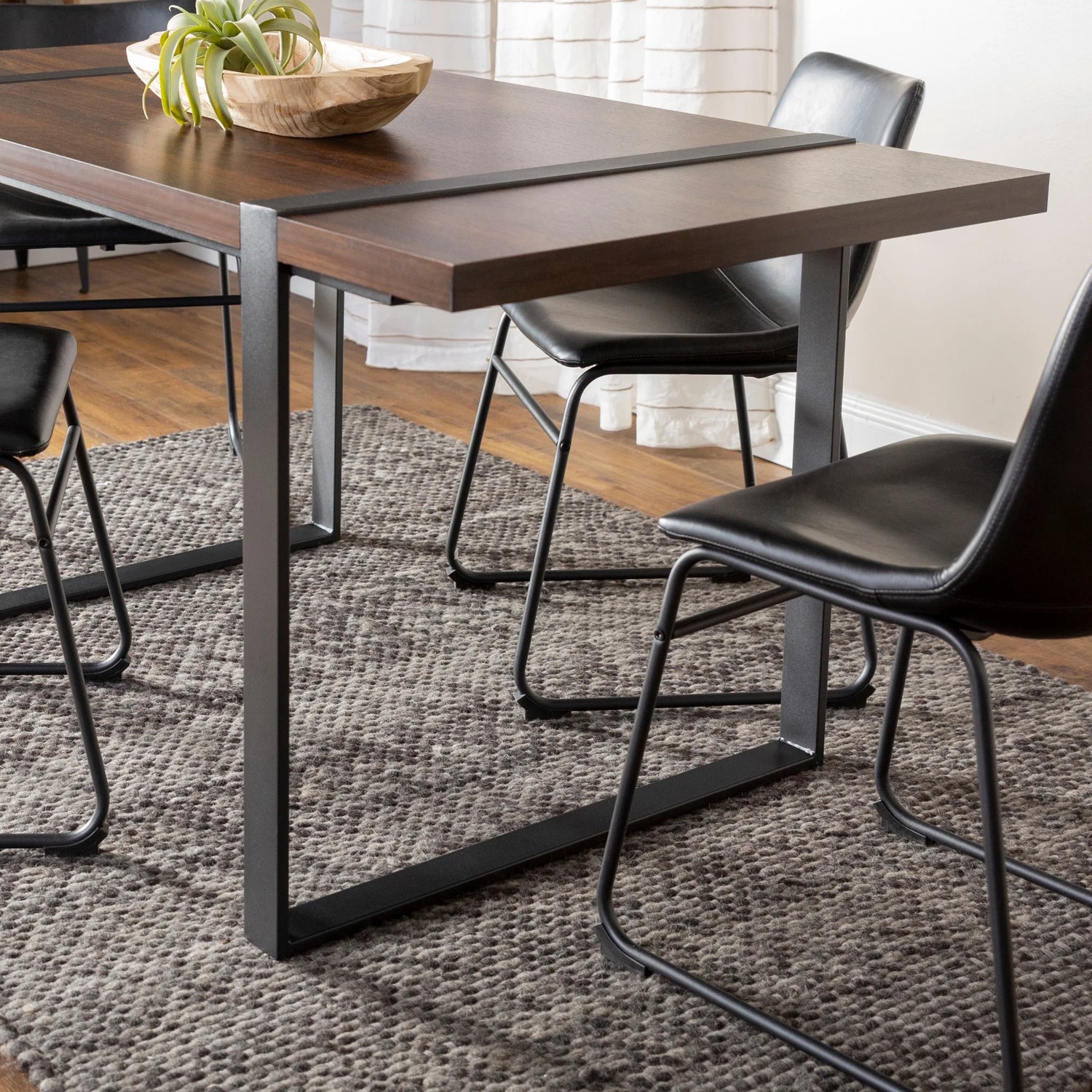 Middlebrook Homes 60-Inch Urban Blend Dining Table